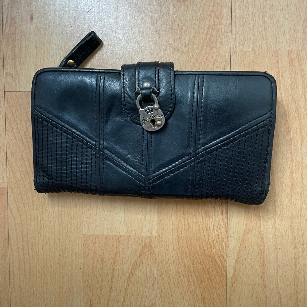 Juicy couture wallet